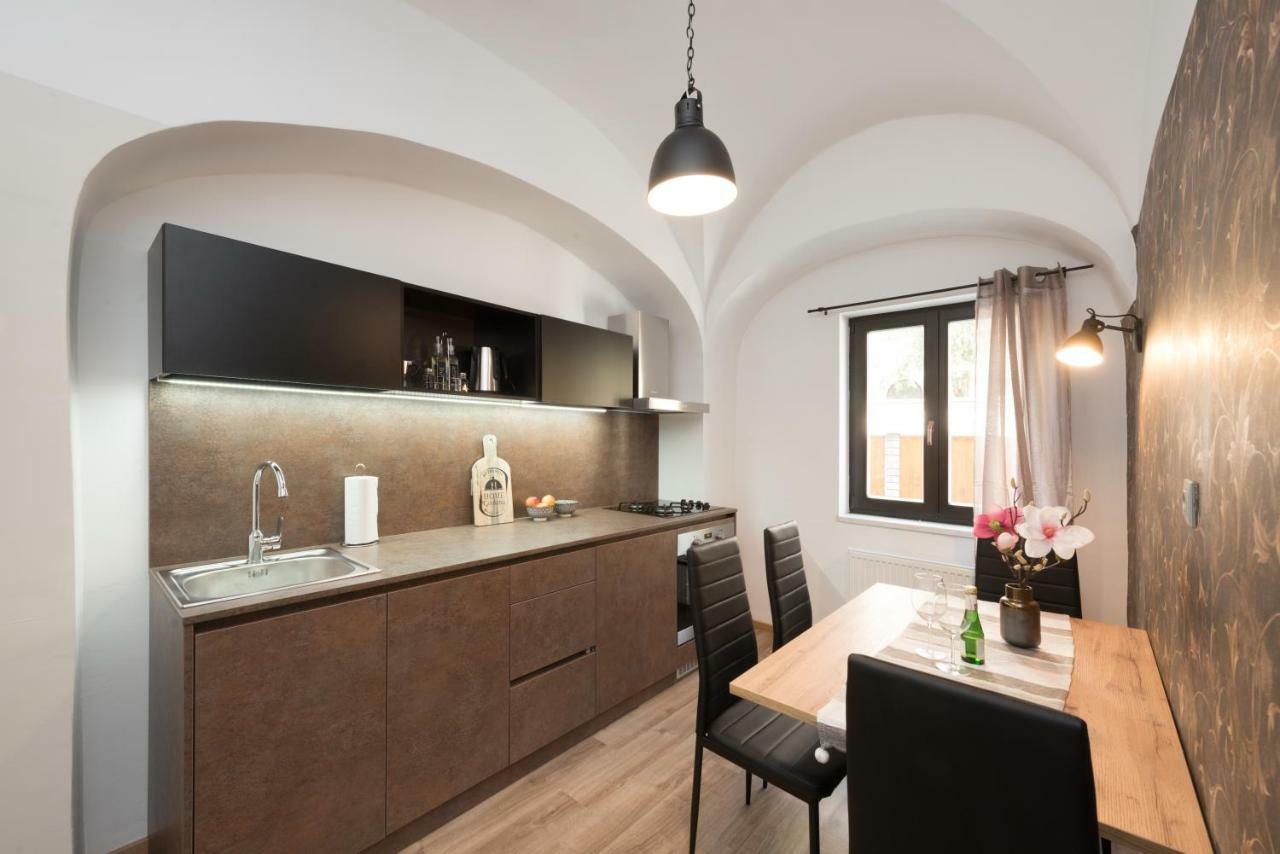 Royal Vega Apartment Ljubljana Exterior photo